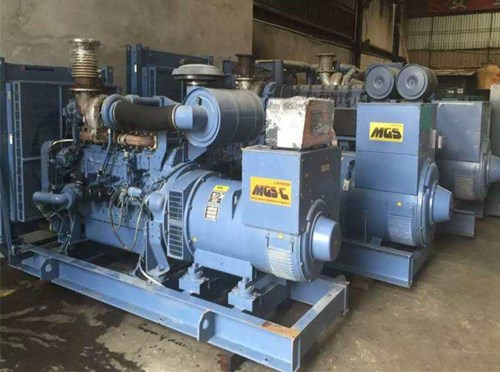 澄海发电机组带负载降电压是什么原因照成的？