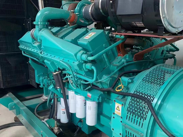 澄海更换100kW柴油发电机组机油时，需要注意哪些事项？