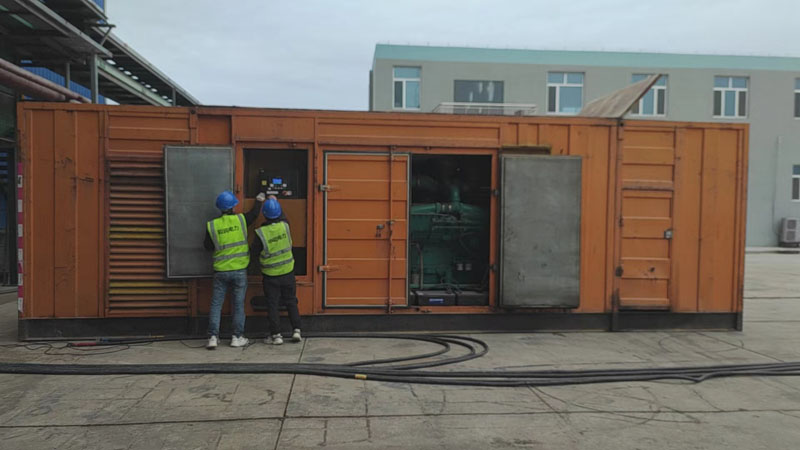 澄海如何检查柴油发电机组的机油油位？